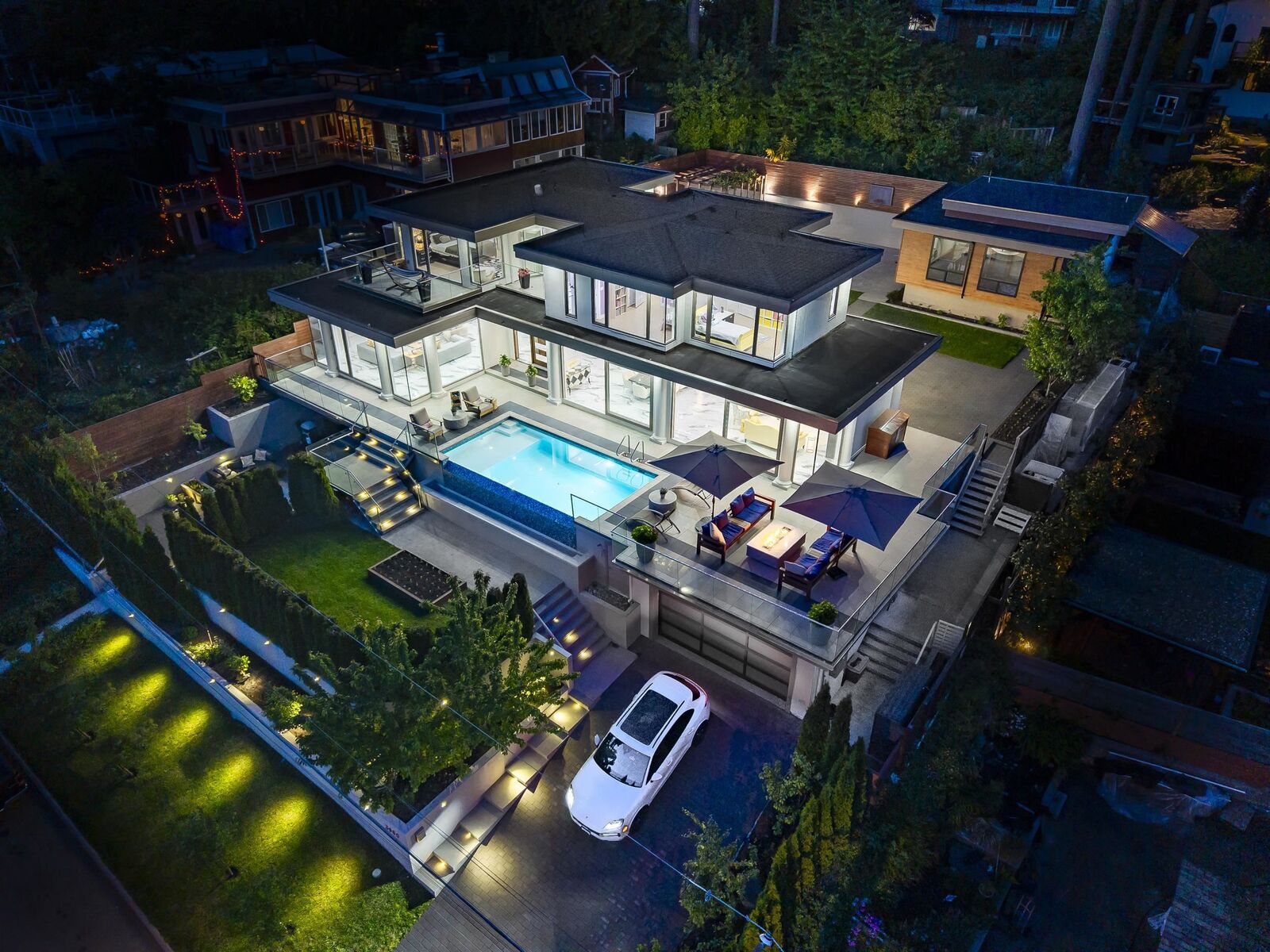 Property Photo:  3980 Norwood Avenue  BC V7N 3R3 