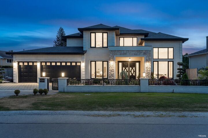 8580 Camden Crescent — photo 1