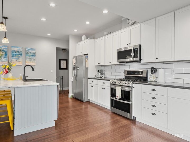 Property Photo:  209 S Front St.  ID 83611 