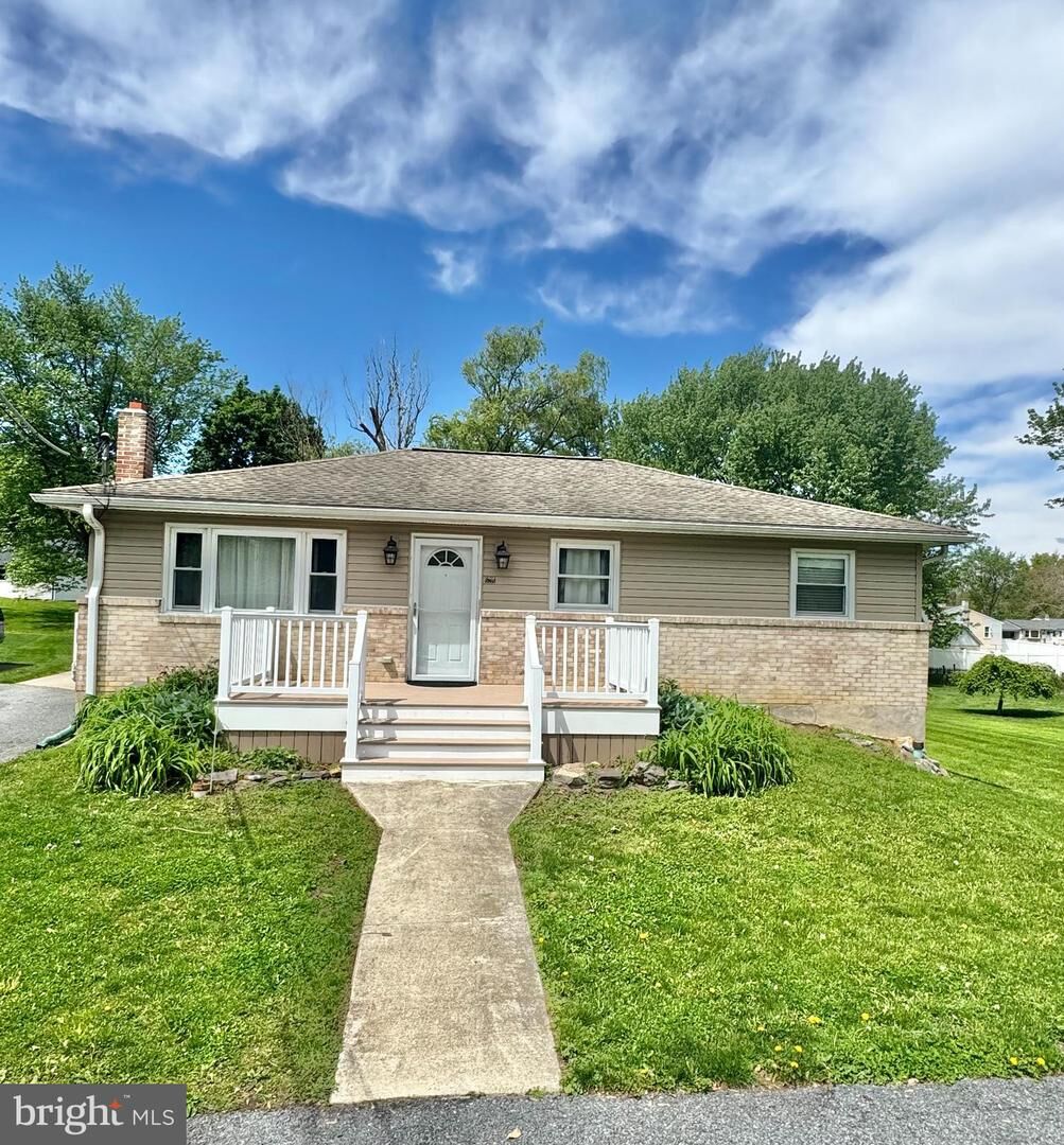 Property Photo:  6216 Pine Street  PA 17112 
