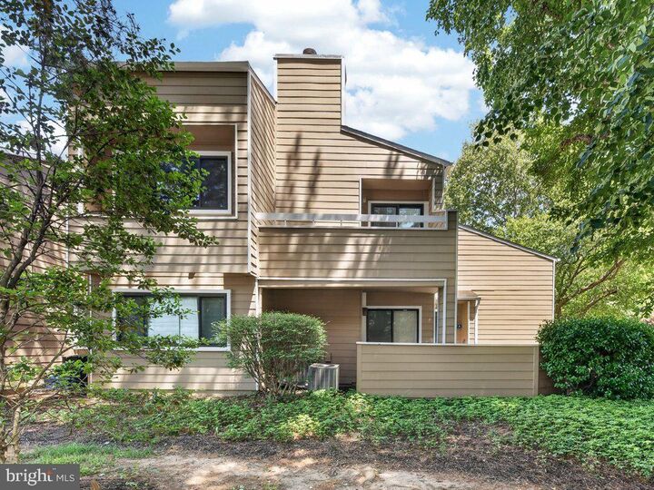 Property Photo:  1917 Villaridge Drive B  VA 20191 