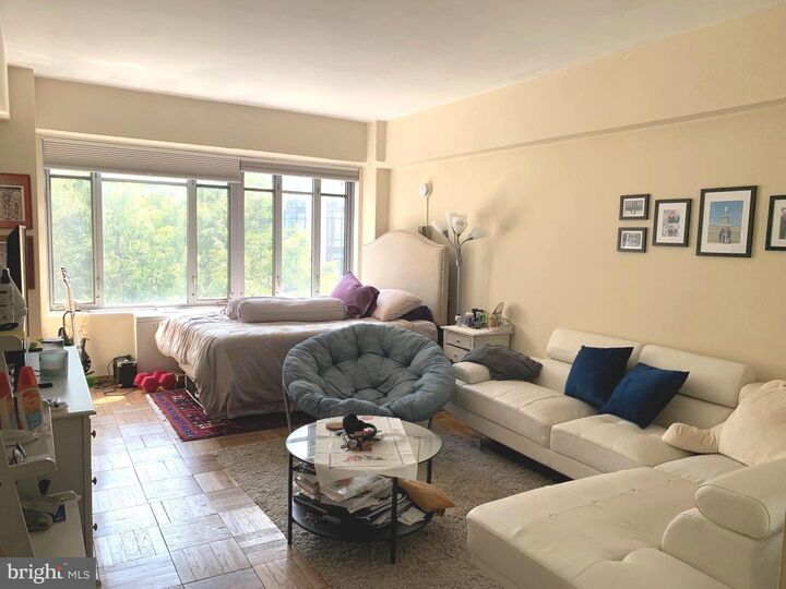Property Photo:  1711 Massachusetts Avenue NW 327  DC 20036 
