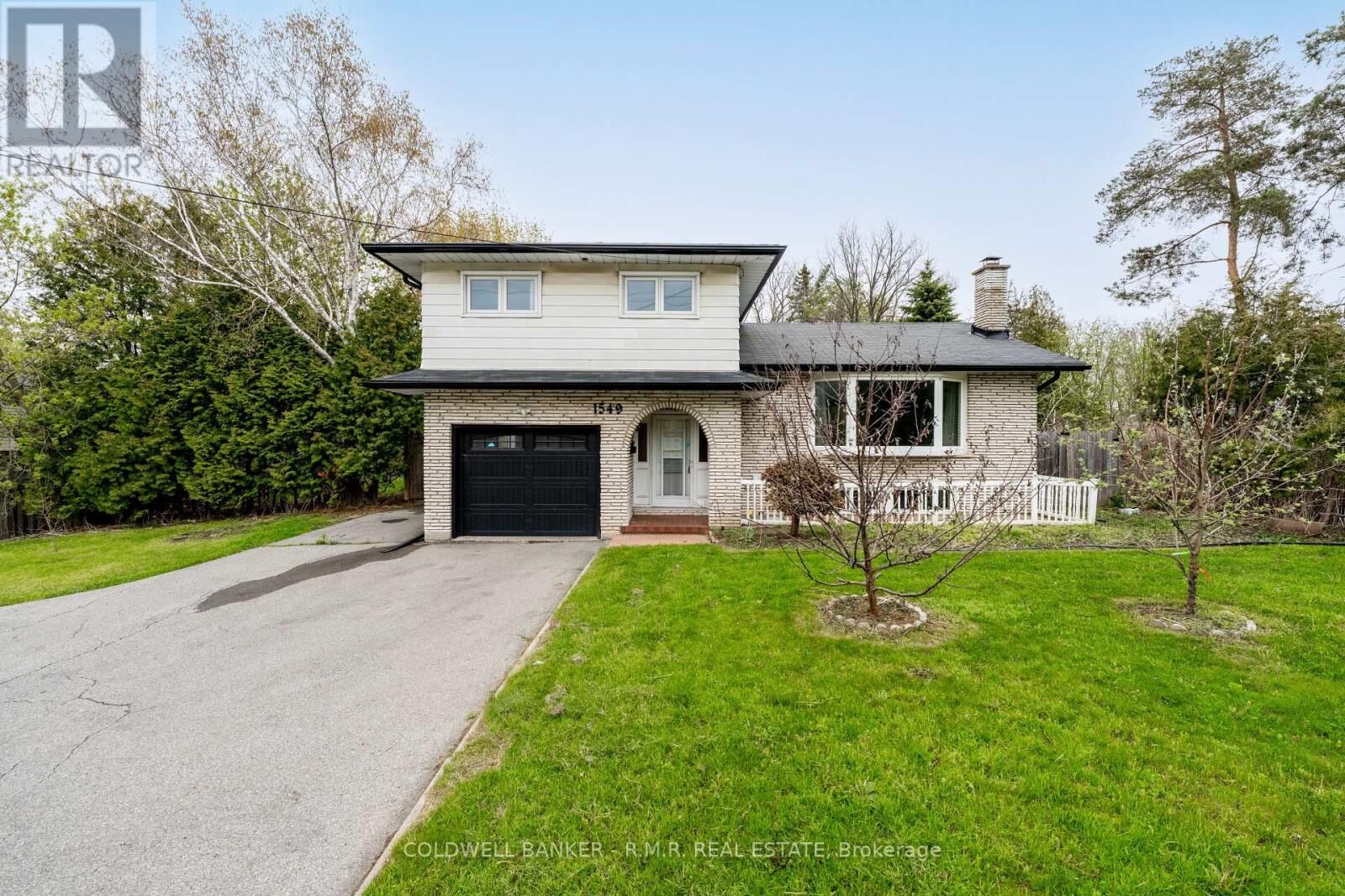 Property Photo: 1549 Simcoe Street North ON L1G 4X8