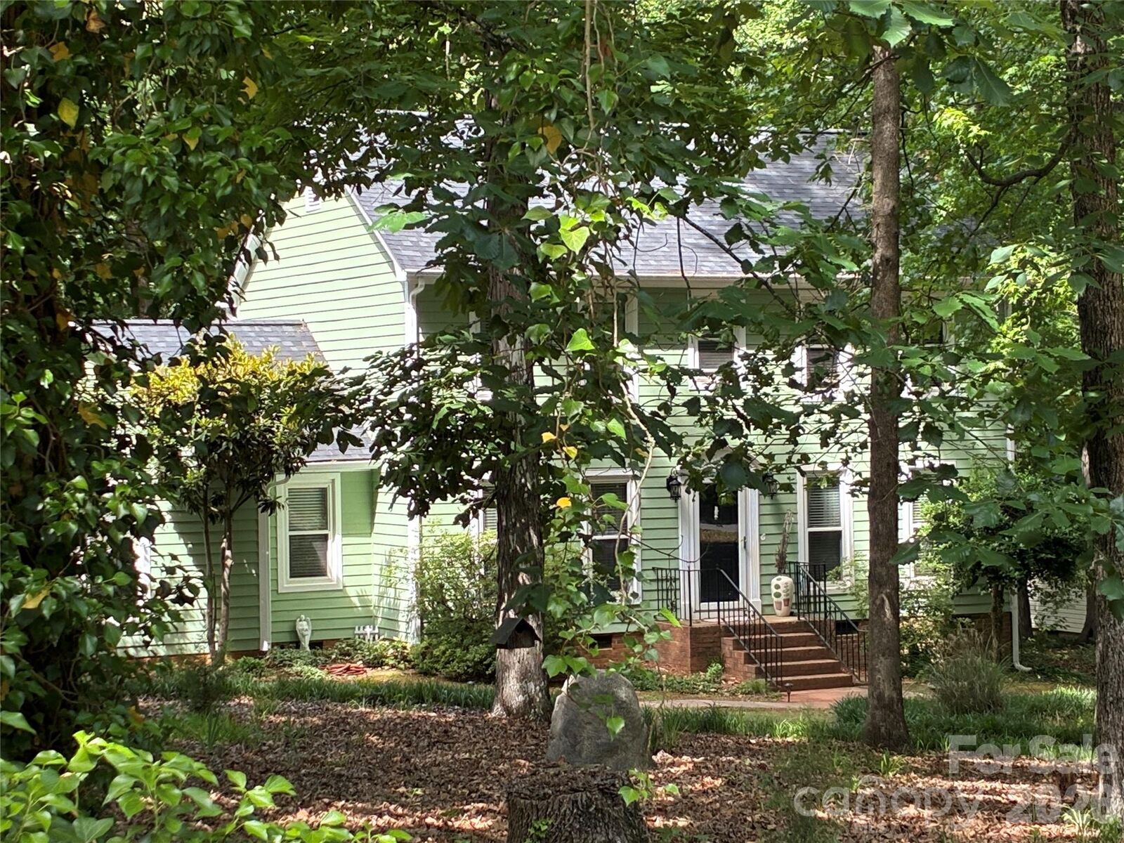 Property Photo:  11421 Winners Circle  NC 28215 