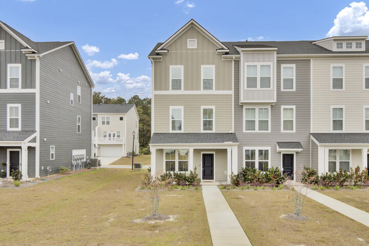 Property Photo:  352 Herty Park Drive  SC 29461 