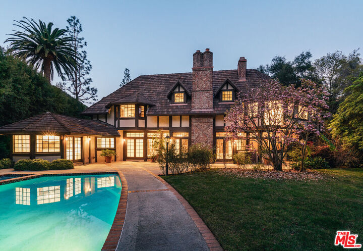 Property Photo:  1509 Stone Canyon Rd  CA 90077 
