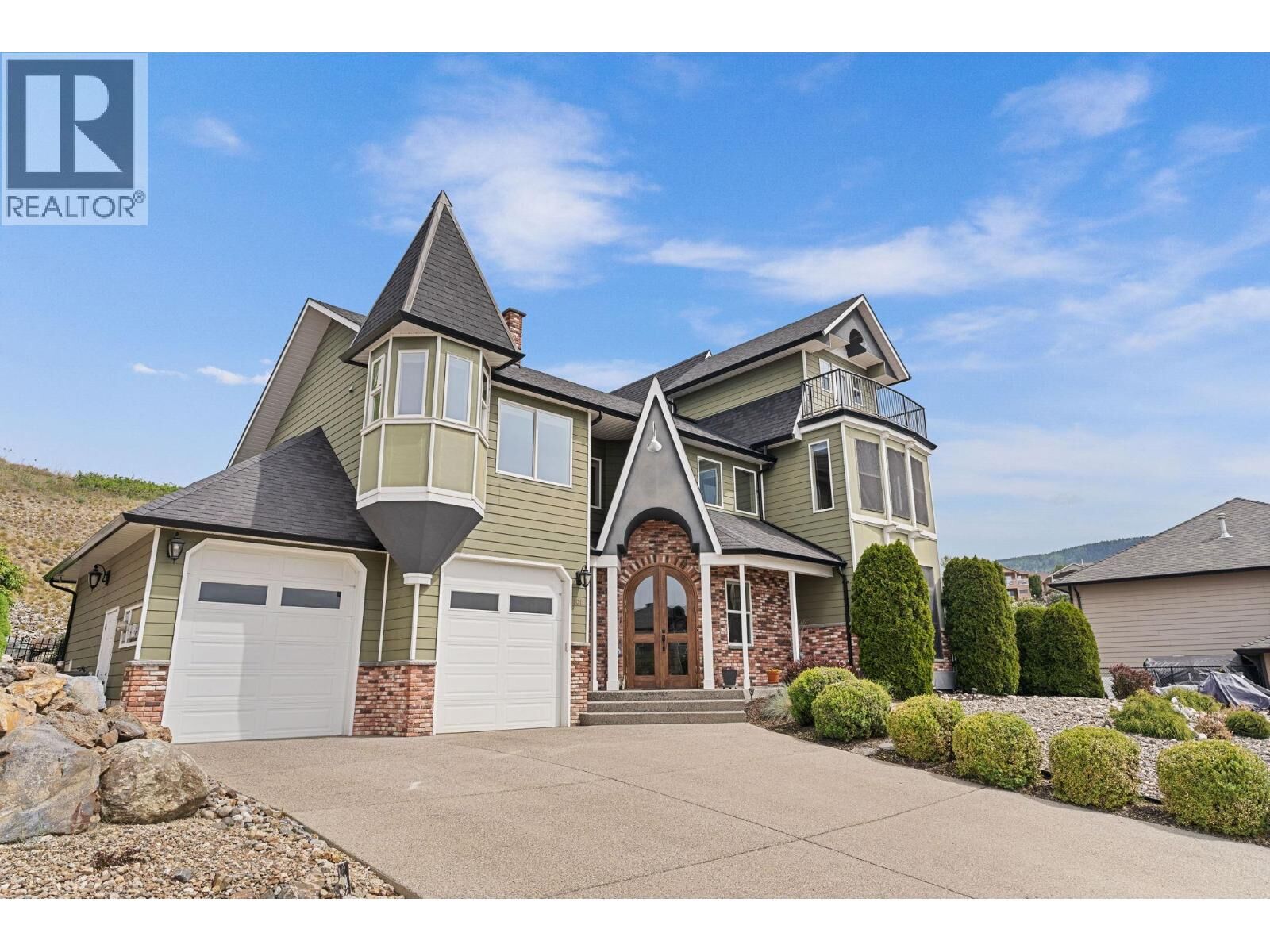 Property Photo:  1011 Foothills Court  BC V1B 3Z5 