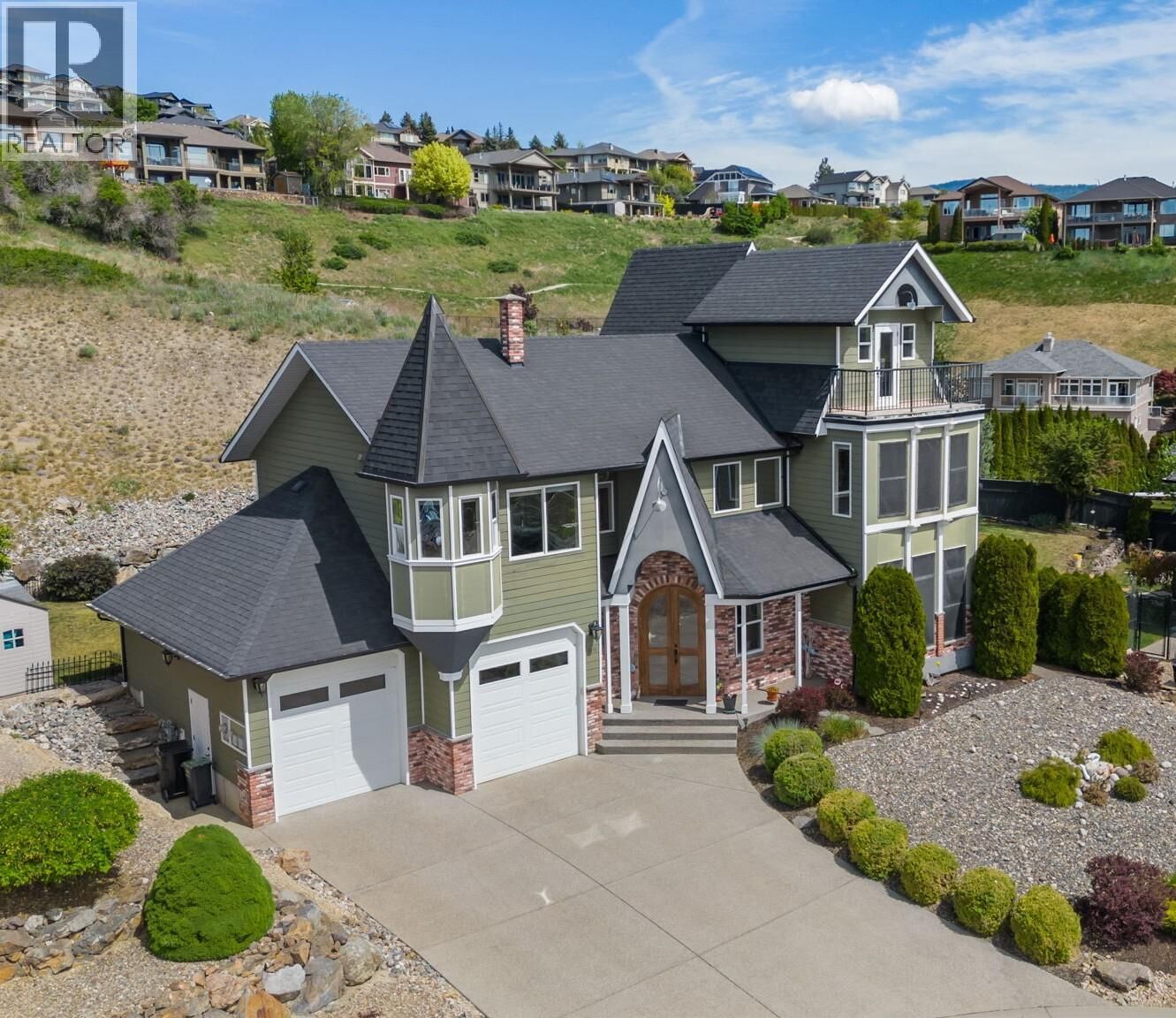 Property Photo: 1011 Foothills Court BC V1B 3Z5