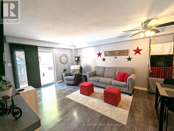 Property Photo:  110 Deveron Crescent 49  ON N5Z 4W7 