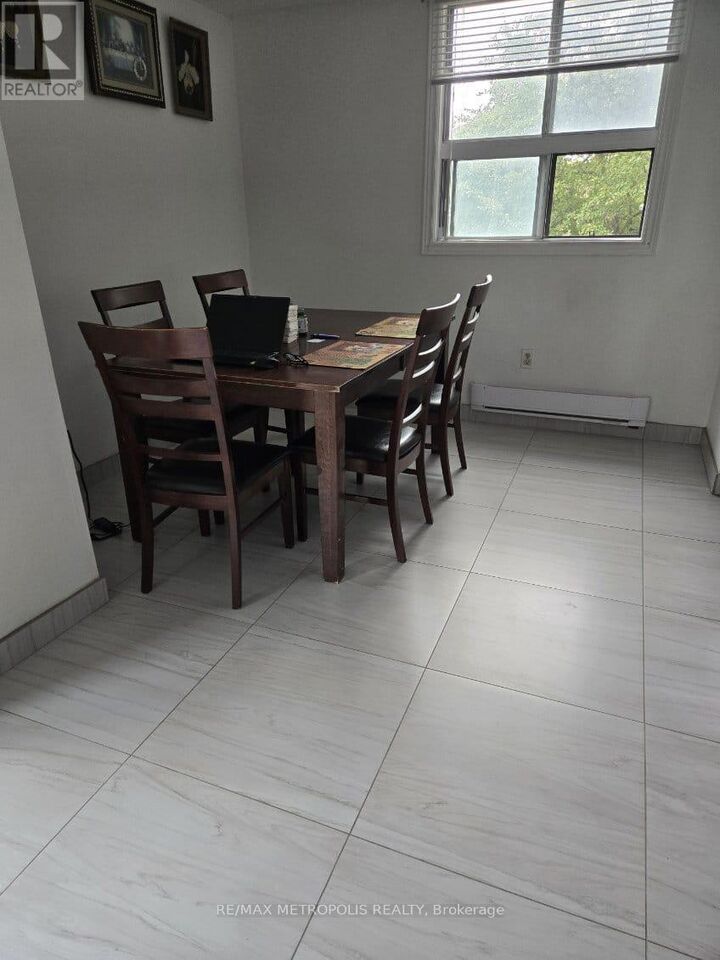 Property Photo:  1445 Wilson Avenue 202  ON M3M 1J5 