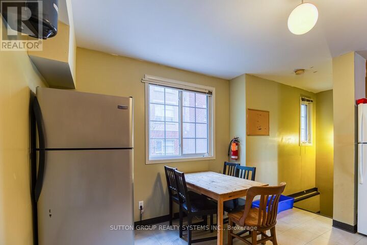 Property Photo:  360 Erb Street West  ON N2L 1W6 