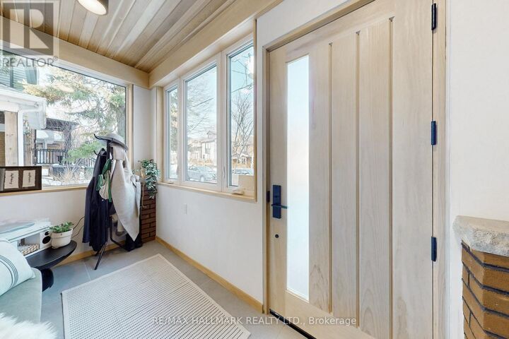 Property Photo:  72 Hastings Avenue  ON M4L 2L2 