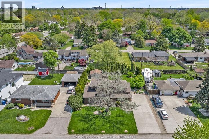 Property Photo:  1730 Mark Avenue  ON N9G 3G8 