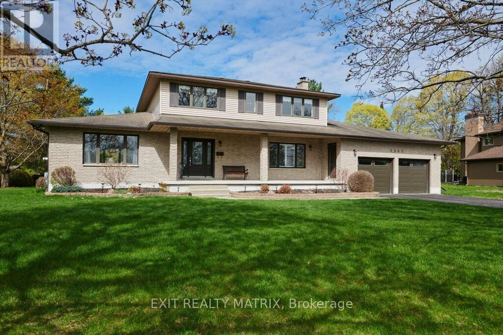 Property Photo:  1340 Cuthbert Way  ON K4P 1A4 
