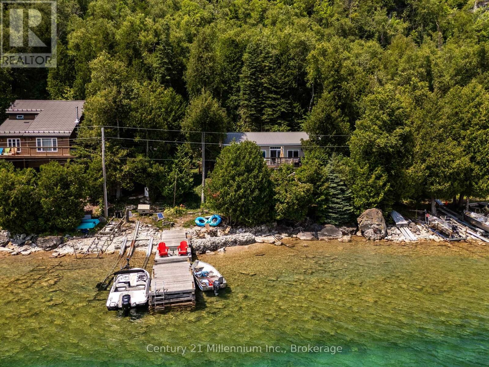 Property Photo:  113 Water Street  ON N0H 1W0 