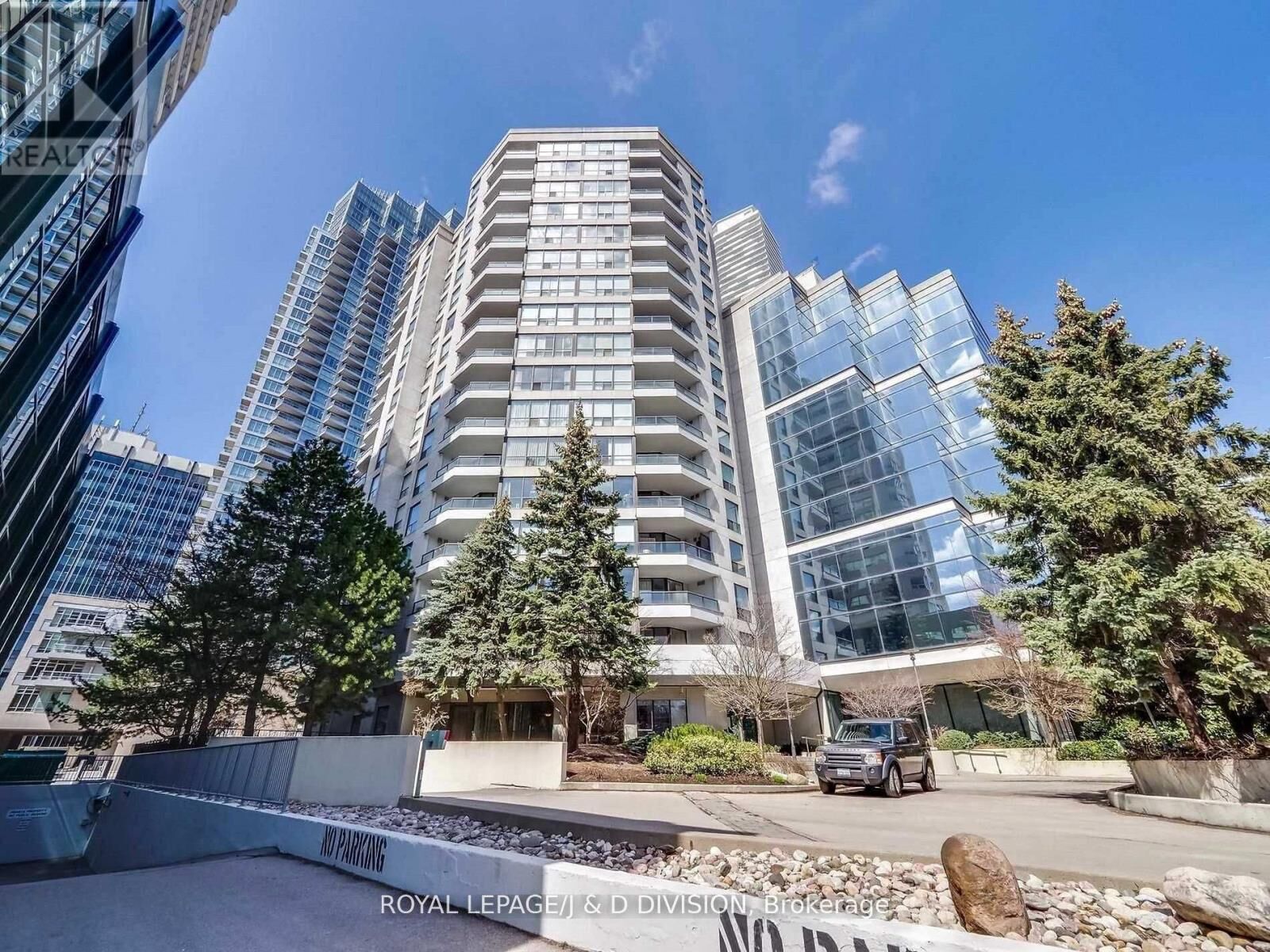 Property Photo:  30 Holly Street 1506  ON M4S 3C2 