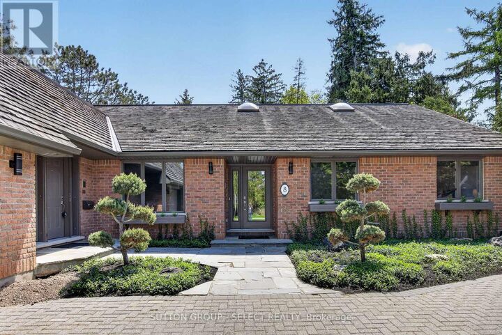 Property Photo:  8 Tallwood Circle  ON N5X 2S1 