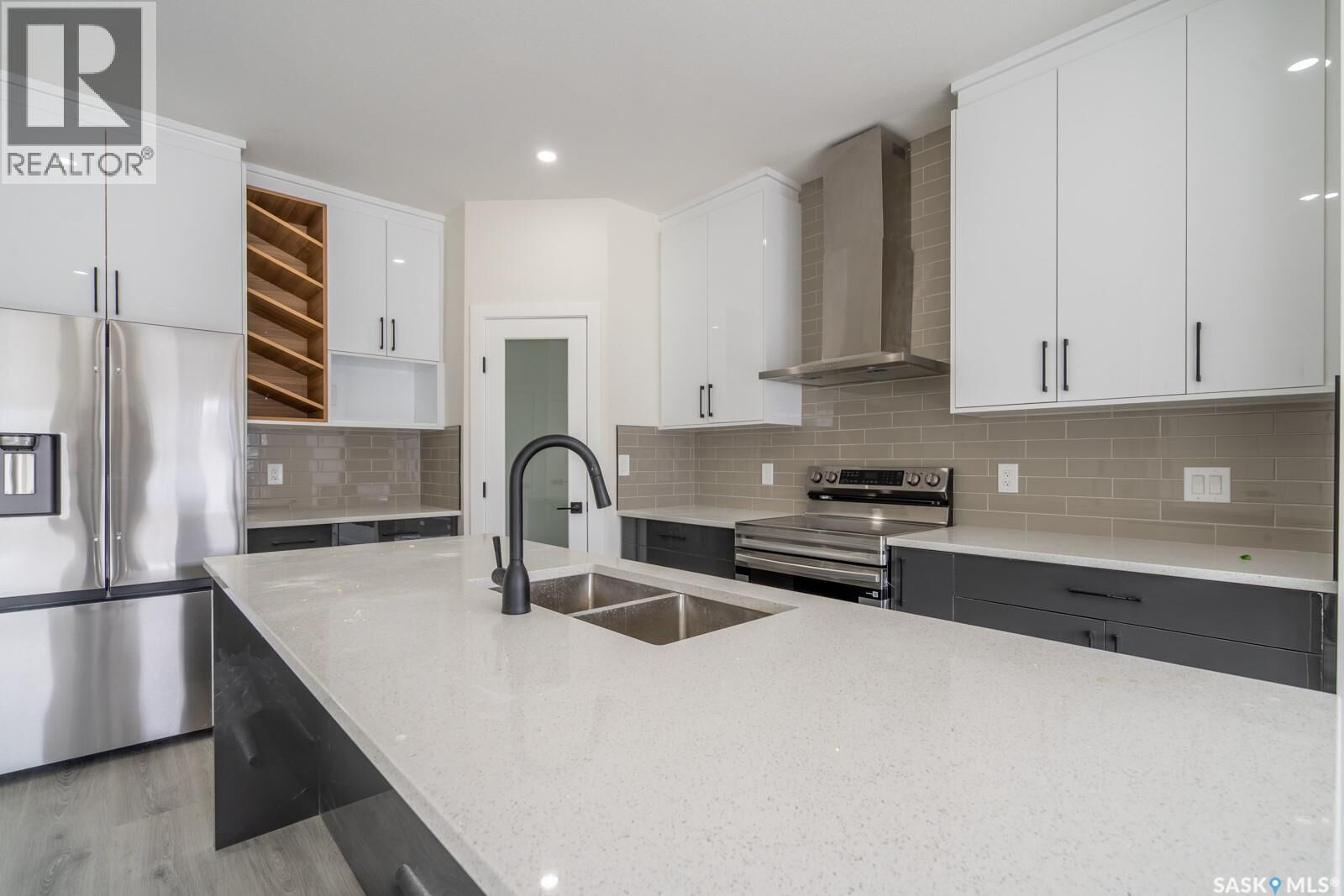 Property Photo:  1142 Poley Street N  SK S4R 8H3 