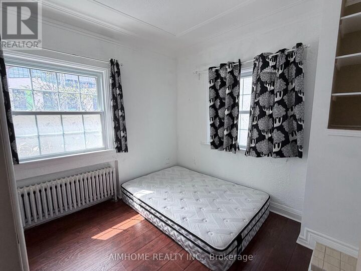 Property Photo:  110 Traymore Avenue  ON L8S 1R7 