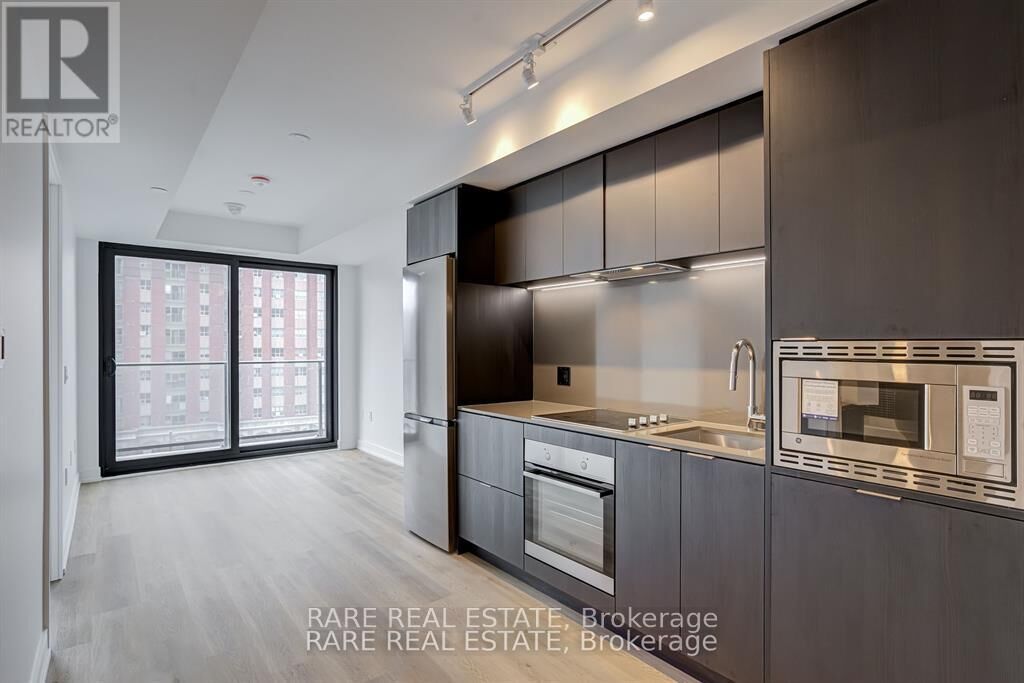 Property Photo:  1 Jarvis Street 802  ON L8R 3J2 