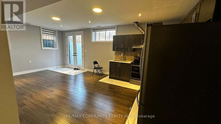 Property Photo:  331 Morrish Road  ON M1C 1E9 