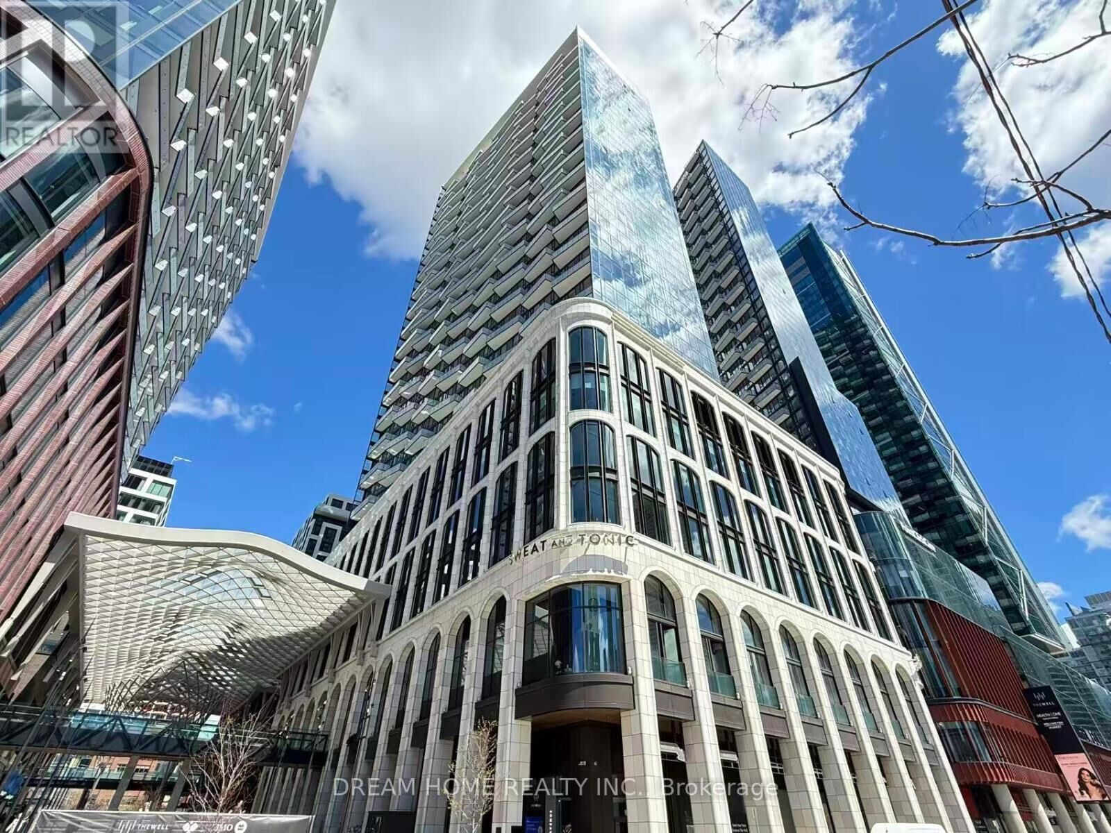 Property Photo:  470 Front Street West 1813  ON M5V 0V6 