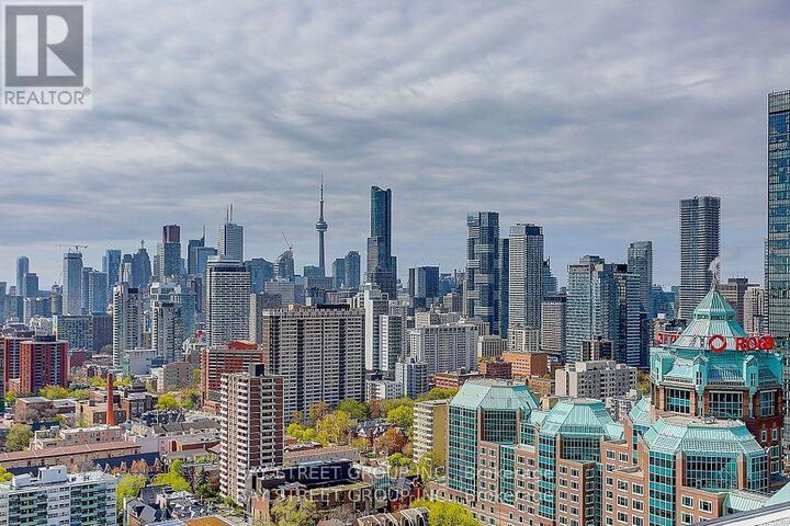 Property Photo:  395 Bloor Street East 2802  ON M4W 1H7 