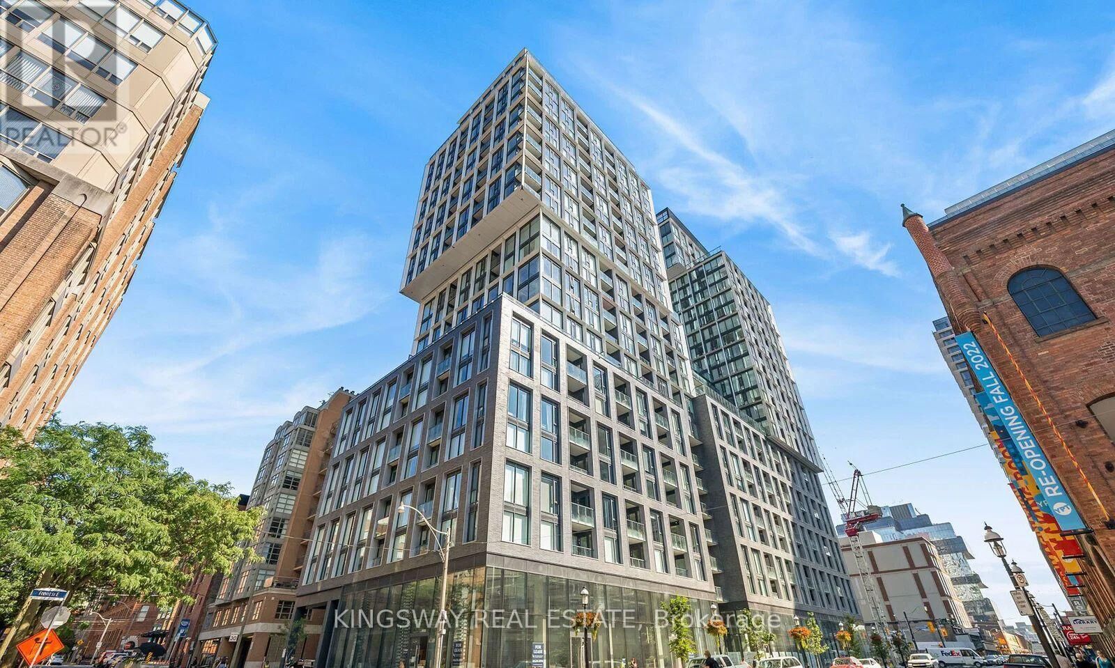 Property Photo:  18 Front Street East 1218  ON M5E 1C9 