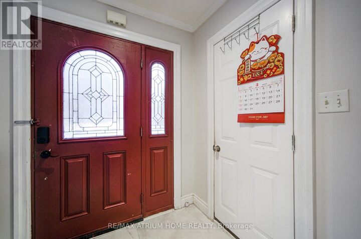 Property Photo:  18 Doverwood Court  ON M2M 2G7 