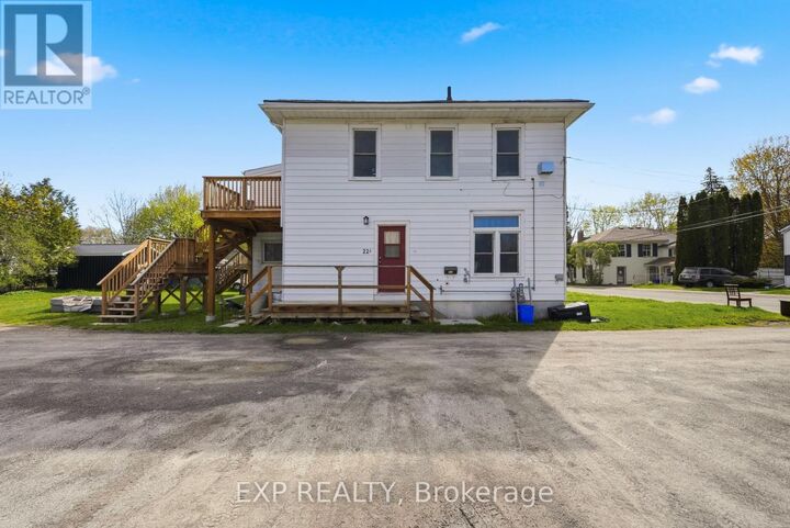 Property Photo:  20-22 Charlotte Street  ON K8P 1E2 