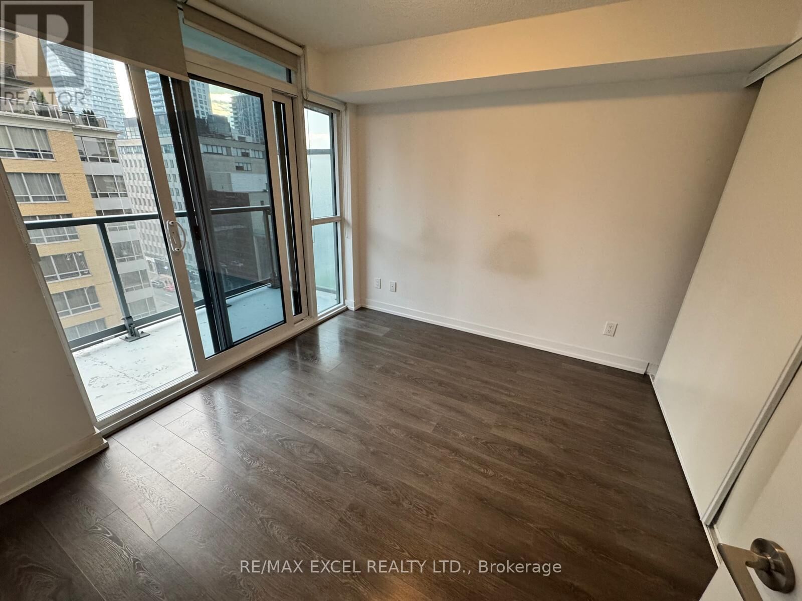Property Photo:  125 Redpath Avenue 1007  ON M4S 0B5 
