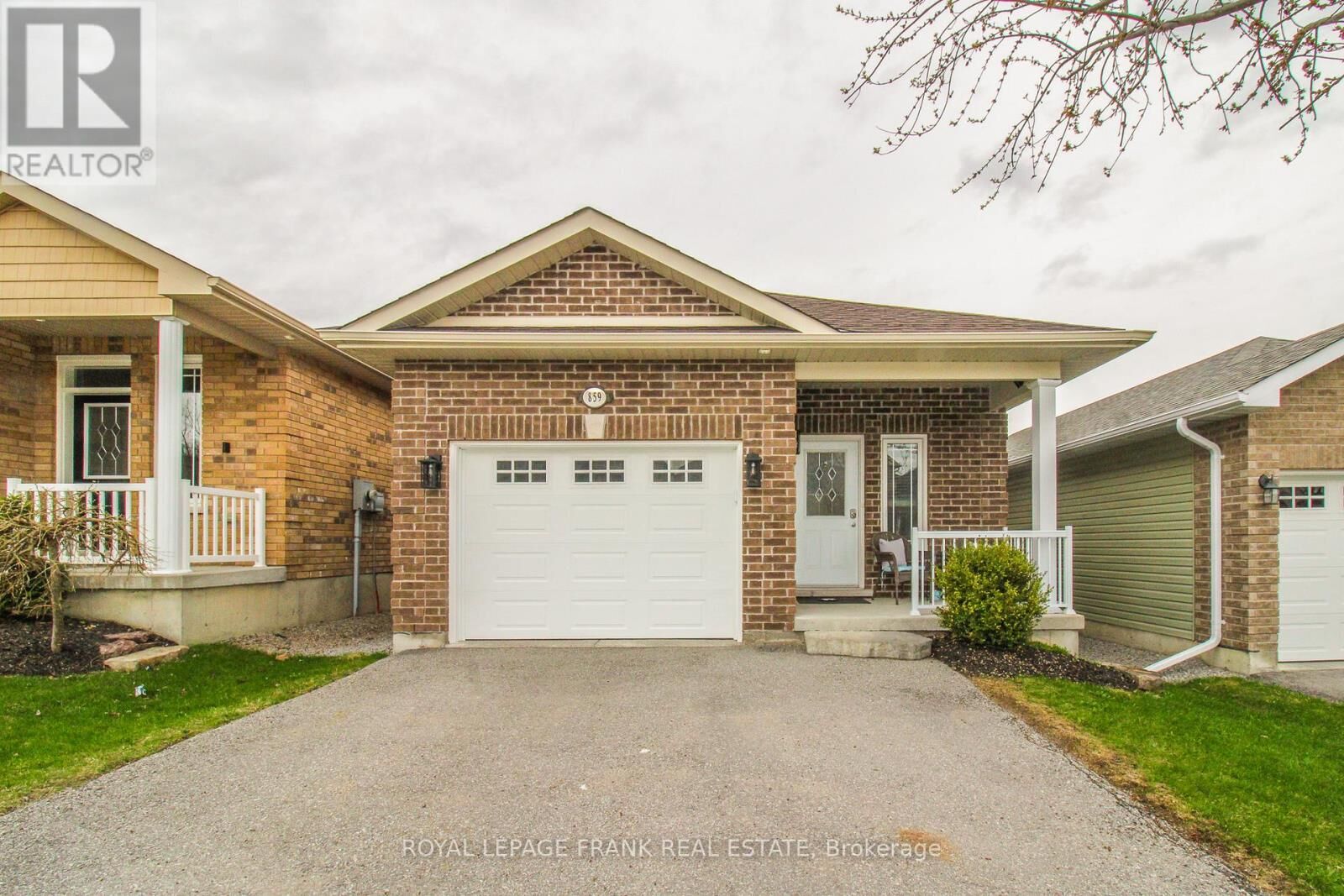 Property Photo:  859 Emery Way  ON K9J 0H7 