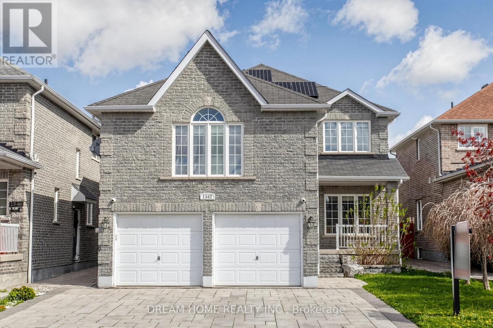 Property Photo:  1342 Corm Street  ON L9S 0B2 