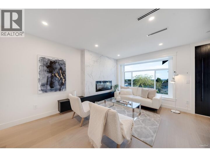 Property Photo:  1167 East 63rd Avenue  BC V5X 2L3 