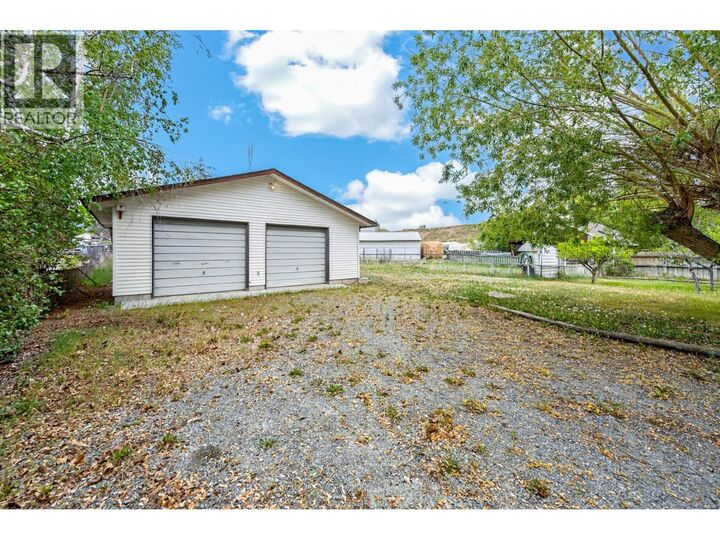 Property Photo: 2268 Schindler Crescent BC V0K 1Y0