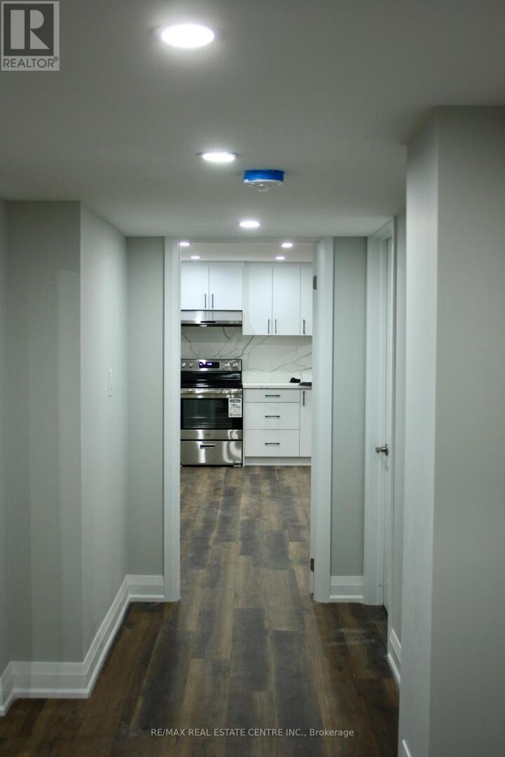 Property Photo:  104 Limestone Lane  ON L9V 3Y3 