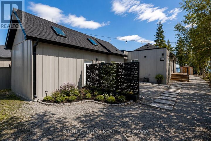 Property Photo:  241 Rockaway Beach Place  ON L0L 1K0 