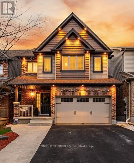 Property Photo:  147 Couling Crescent  ON N1H 6J1 
