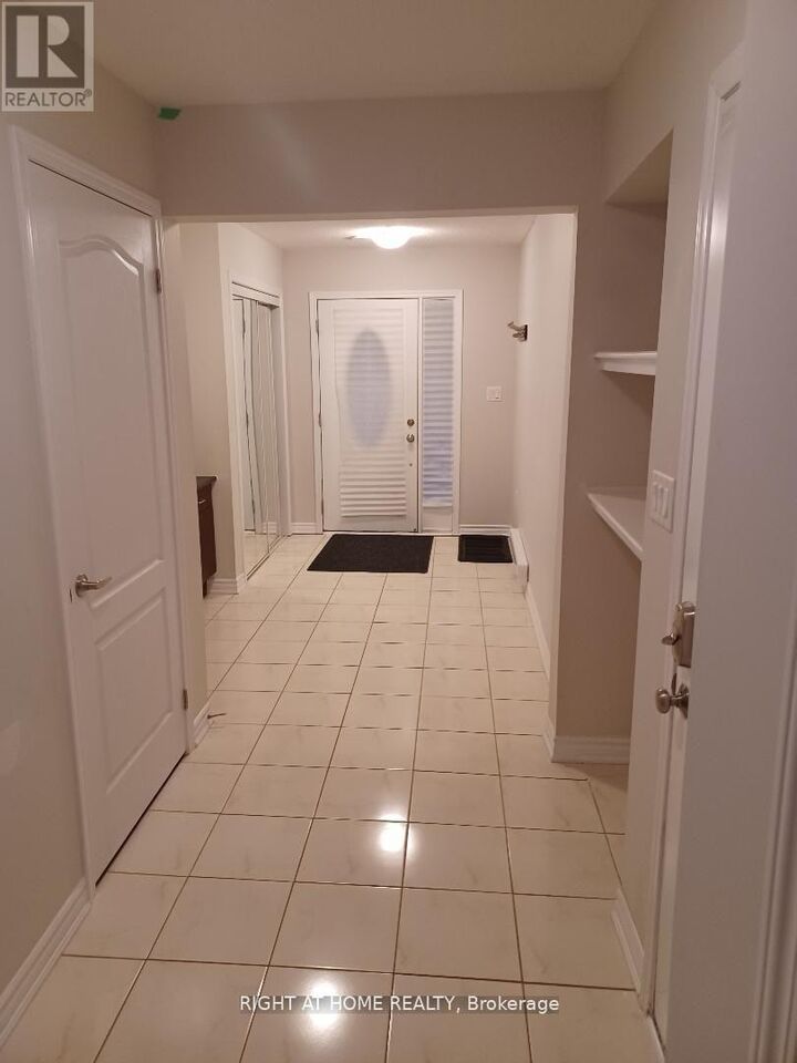 Property Photo:  77 Payne Crescent  ON L4G 0Y1 