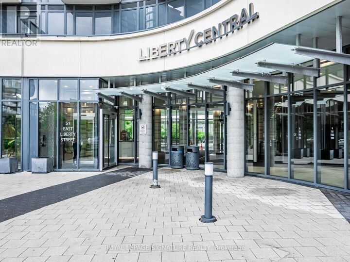Property Photo:  51 East Liberty Street 2102  ON M6K 3P8 