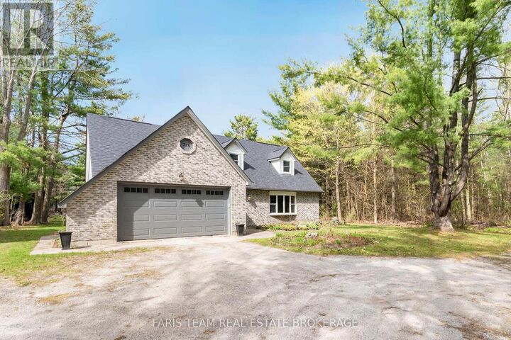 Property Photo:  718 Henderson Drive  ON L9S 2J8 