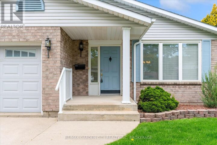 Property Photo:  71 Hazel Street  ON L2T 4B8 