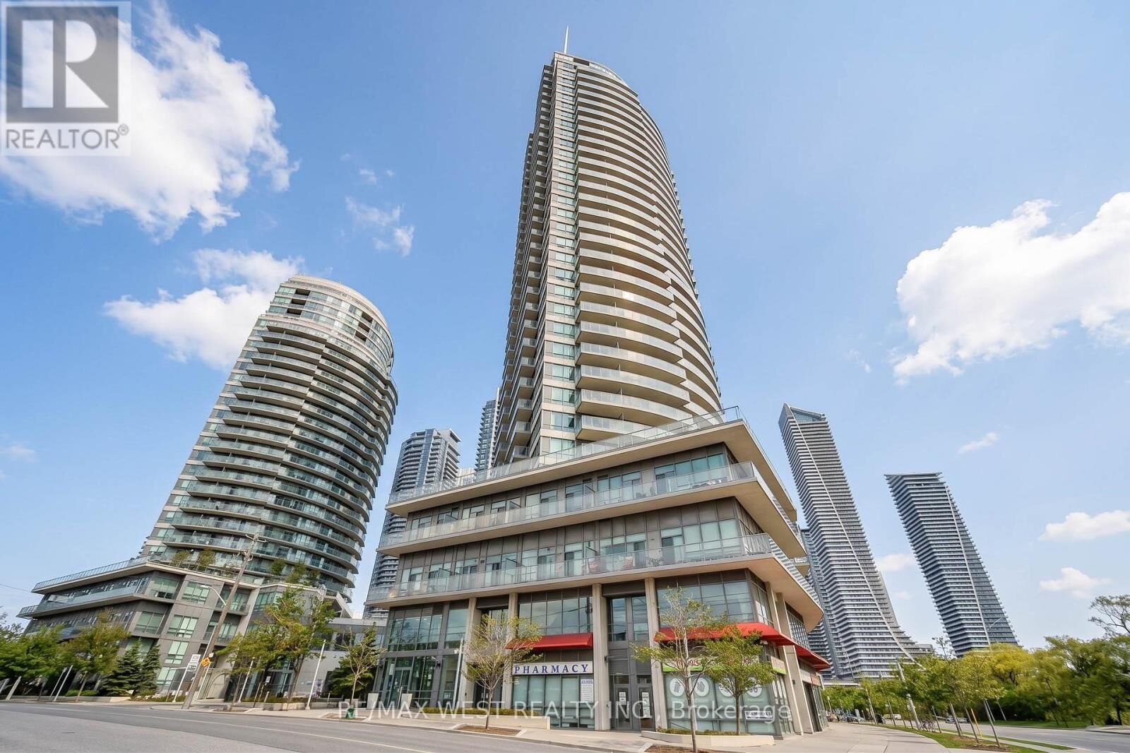 Property Photo:  2240 Lake Shore Boulevard West 505  ON M8V 0B1 