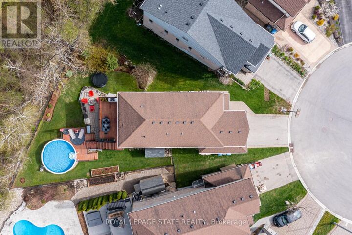 Property Photo:  22 Rooke Court  ON N1K 0B8 