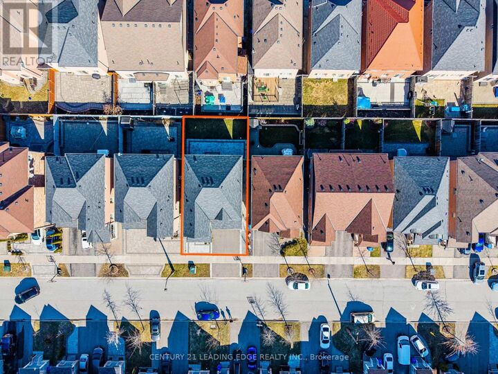 Property Photo:  66 James McCullough Road  ON L4A 0Z3 