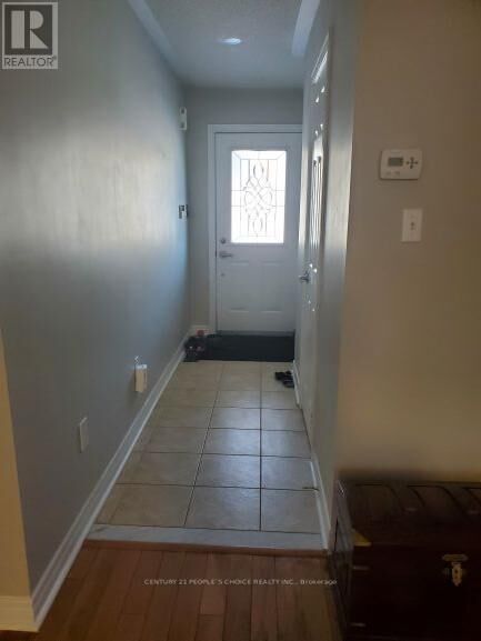 Property Photo:  85 Heritage Hollow Estate Street  ON L4S 2X2 