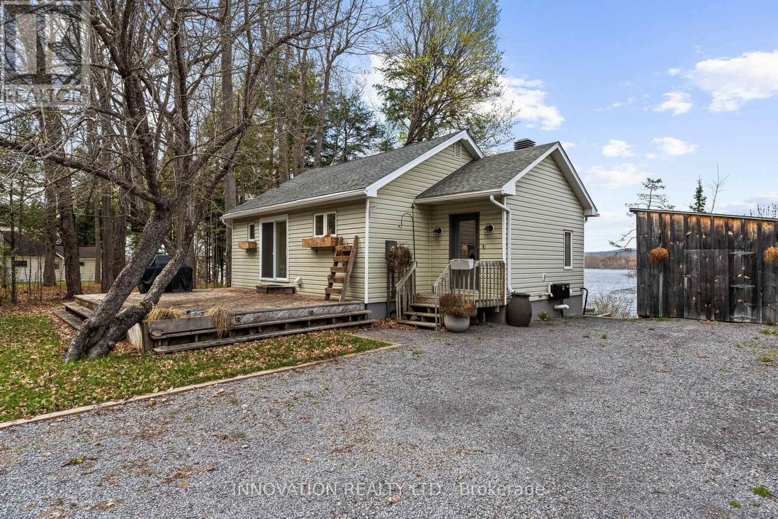 Property Photo:  300 Riverwood Drive  ON K0A 3M0 
