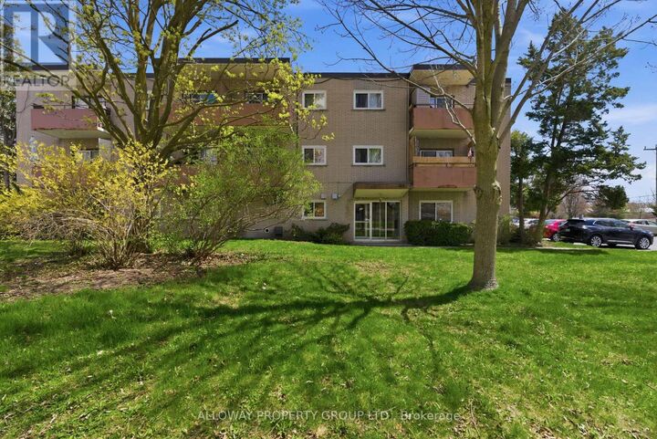 Property Photo:  102 Front Street East  ON L1N 1A1 