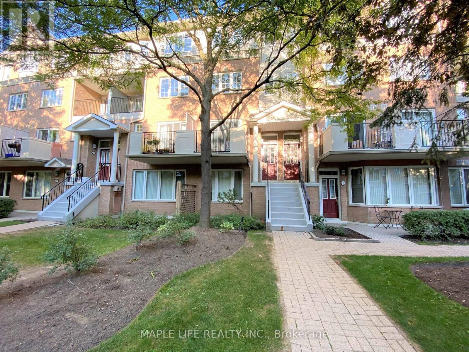 Property Photo:  623 Grandview Way  ON M2N 6V4 