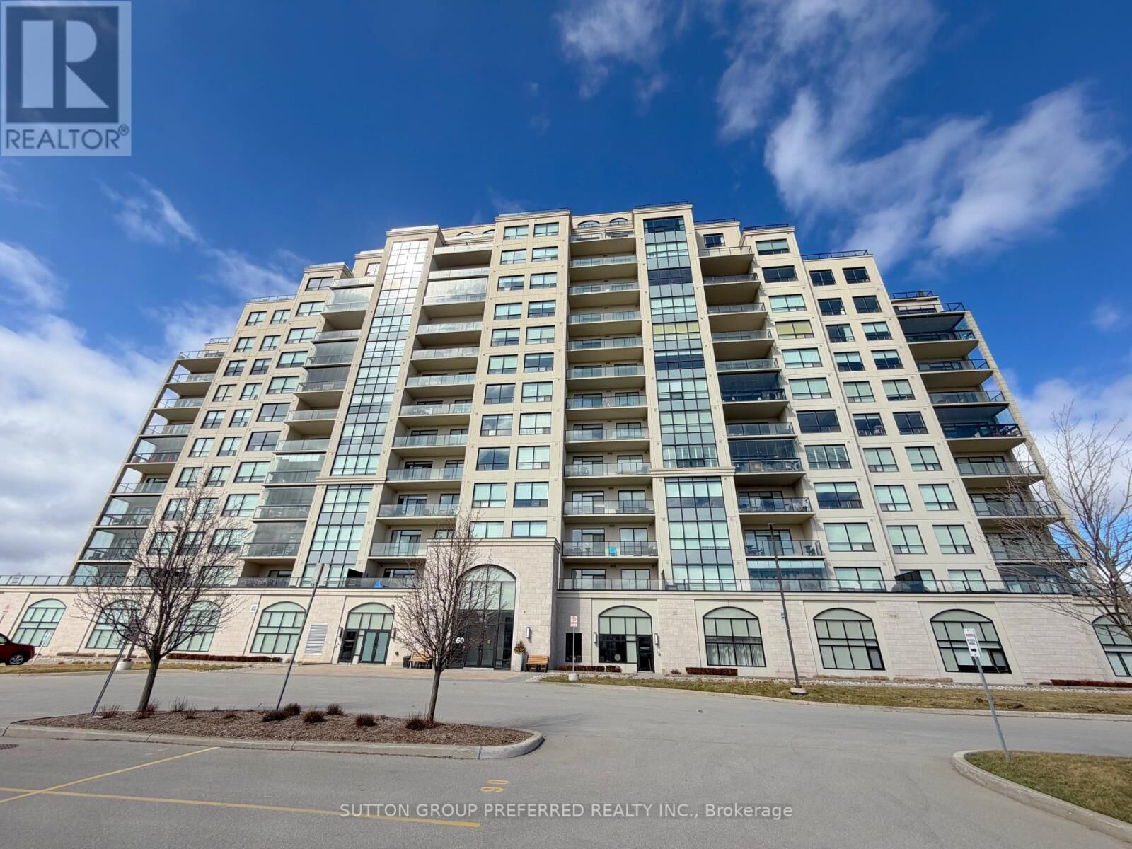 Property Photo:  260 Villagewalk Boulevard 404  ON N6G 0W6 